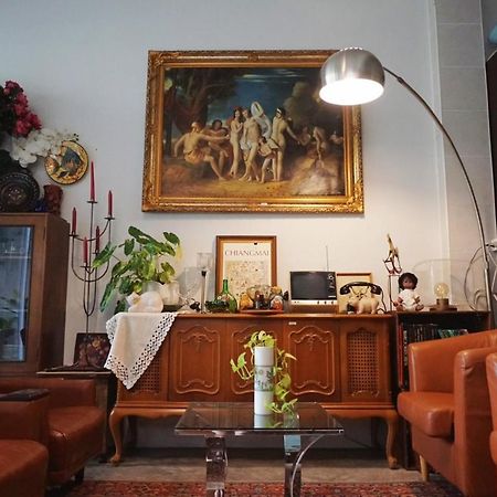 Manee Guesthouse And Record บ้านมานี Chiang Mai Eksteriør billede