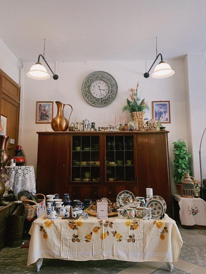 Manee Guesthouse And Record บ้านมานี Chiang Mai Eksteriør billede
