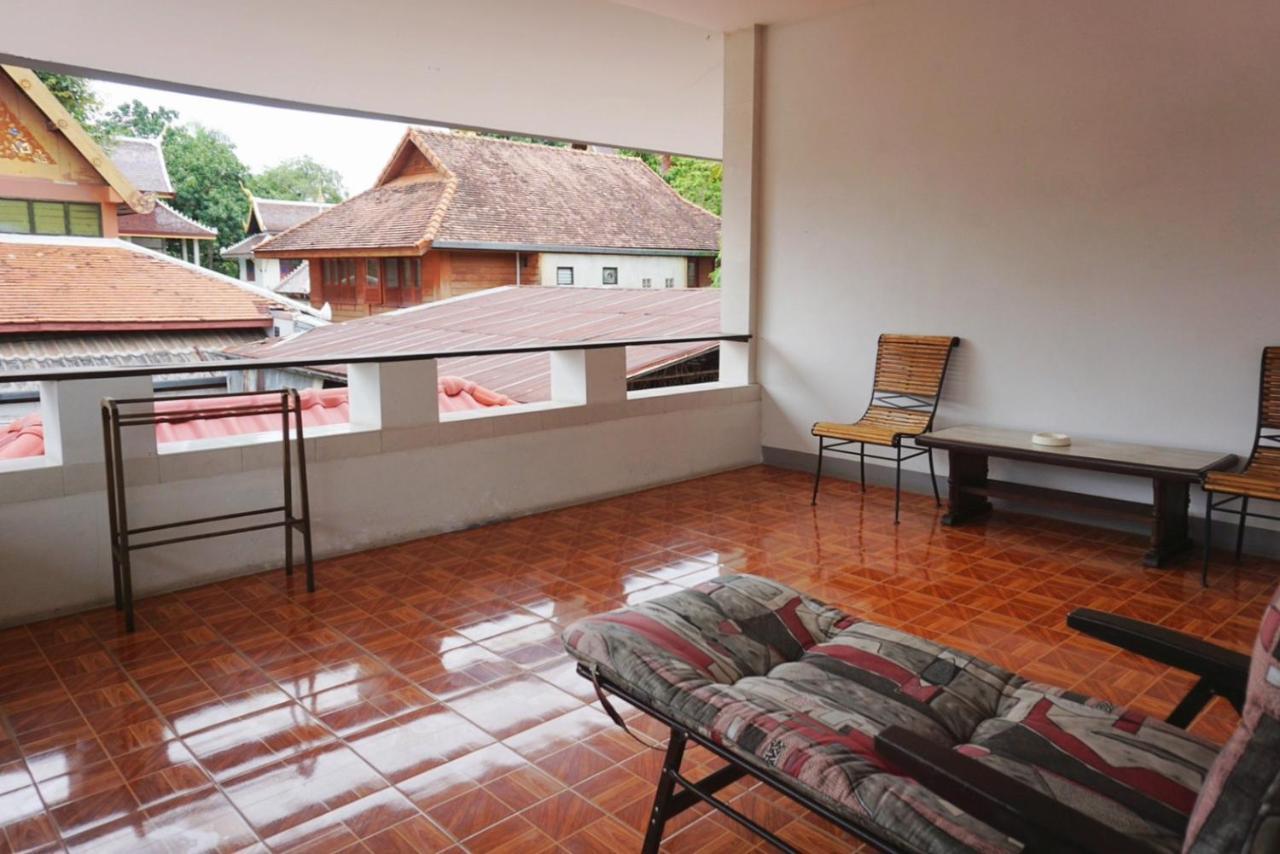 Manee Guesthouse And Record บ้านมานี Chiang Mai Eksteriør billede