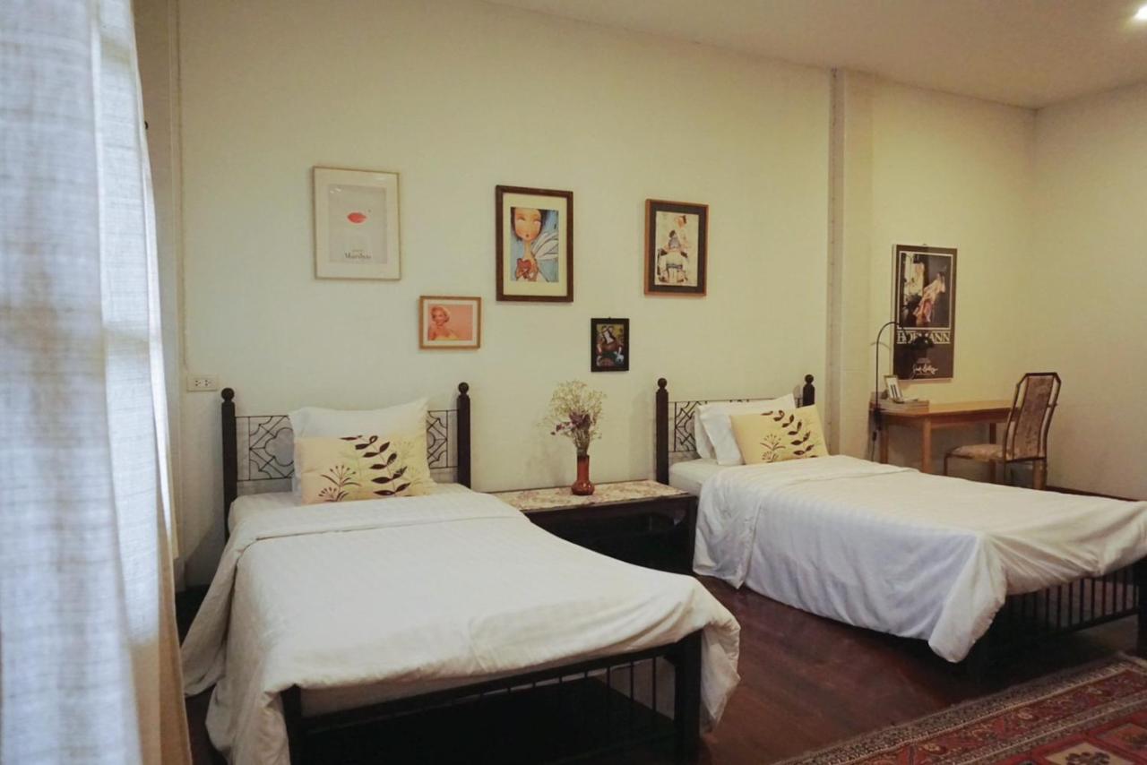 Manee Guesthouse And Record บ้านมานี Chiang Mai Eksteriør billede