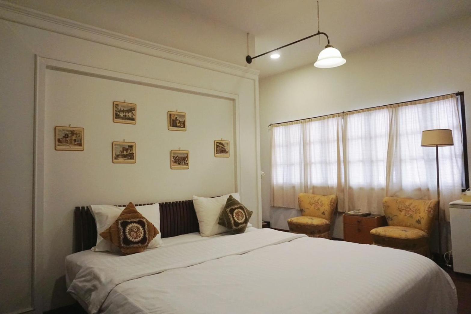 Manee Guesthouse And Record บ้านมานี Chiang Mai Eksteriør billede