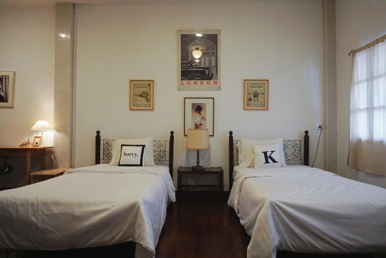 Manee Guesthouse And Record บ้านมานี Chiang Mai Eksteriør billede